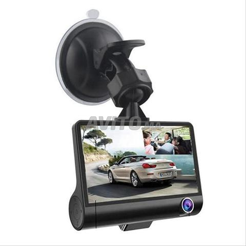 Caméra de voiture WDR avec trois objectifs - 2