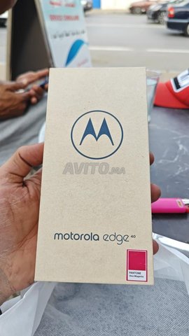 motorola edge 40 boite ferme 