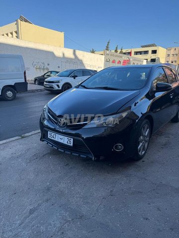 toyota auris