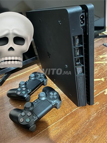 PlayStation 4 version online v12.00 Slim
