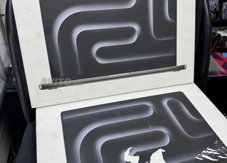 MacBook Pro m3 16 pouces 18/512 neuf 