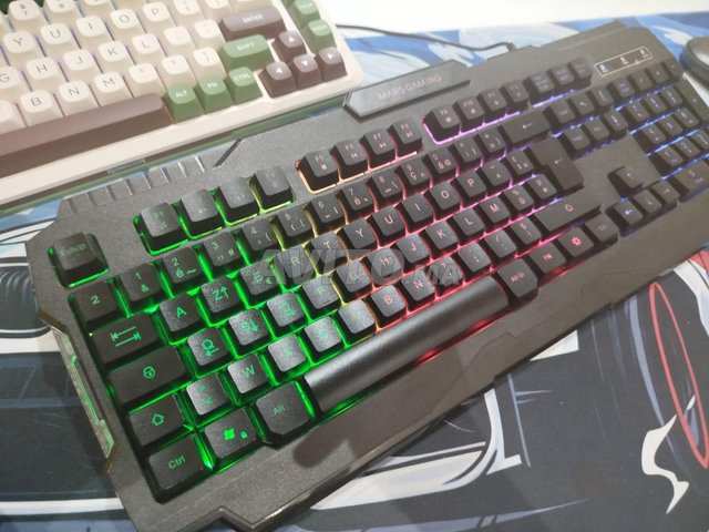 Clavier 100pourcent MARS GAMING neuf MK (Casa)