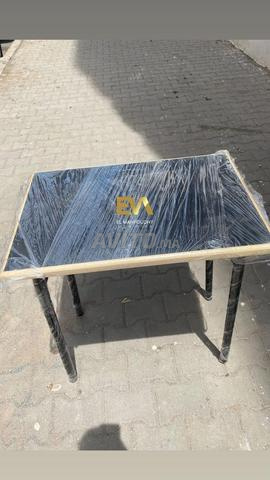 LES TABLES SCOLAIRES