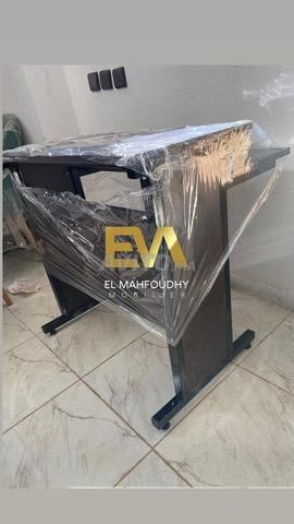 LES TABLES SCOLAIRES