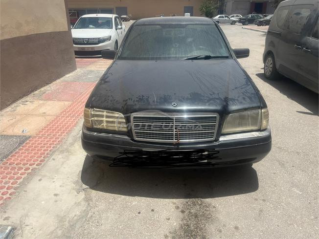 Mercedes-Benz C220 Diesel Manuelle 1996 à Dakhla