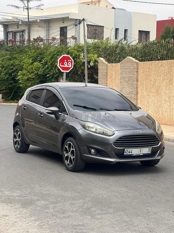 Ford fiesta essence
