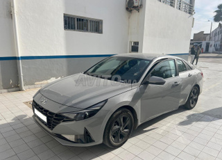 Hyundai Elantra Hybride Automatique 2023 à Kénitra