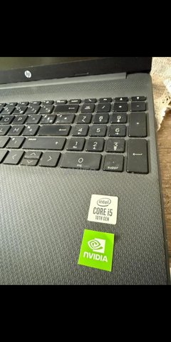 Hp pc portable 8 RAM I5 10 GENERATION