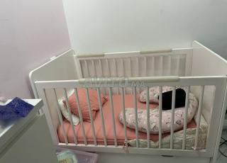 lit bébé avec matelas