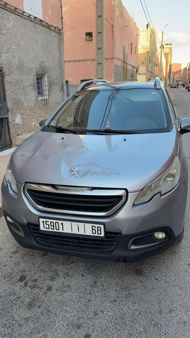 Peugeot 2008 diesel à Laâyoune