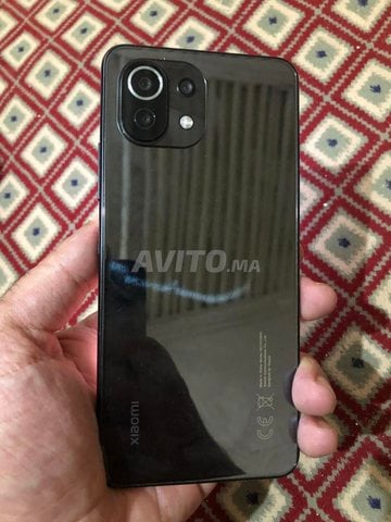 xiaomi mi 11 lite 5g    128g   8ram  maz jdiid