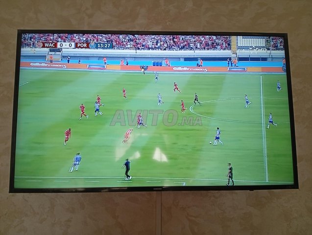 Samsung smart TV 49 très bon état 