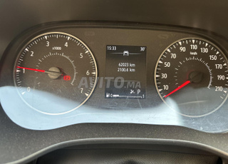 Dacia Logan Essence Automatique 2023 à Tanger