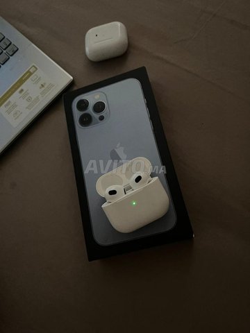 iphone 13 pro max 256G  Airpods 