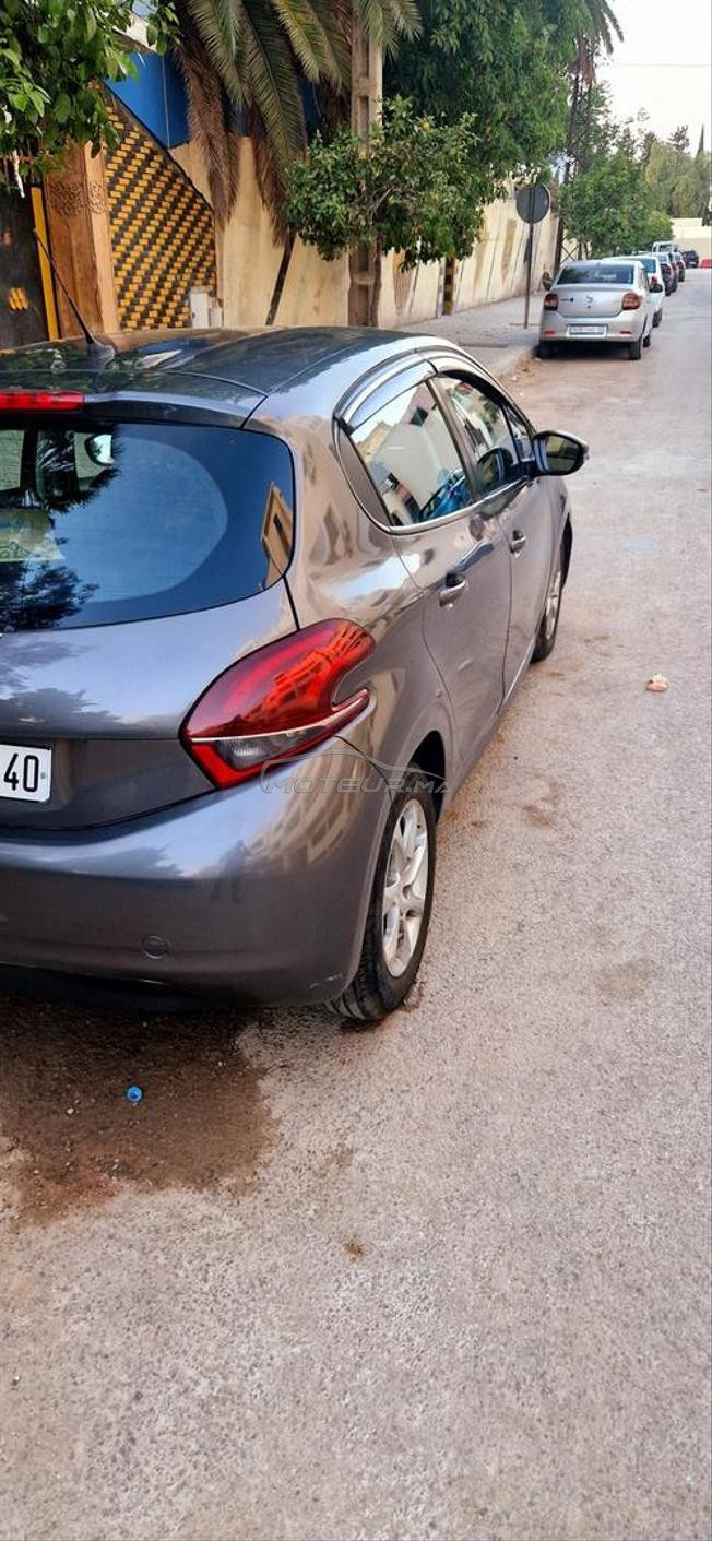 peugeot 208 modél 2019