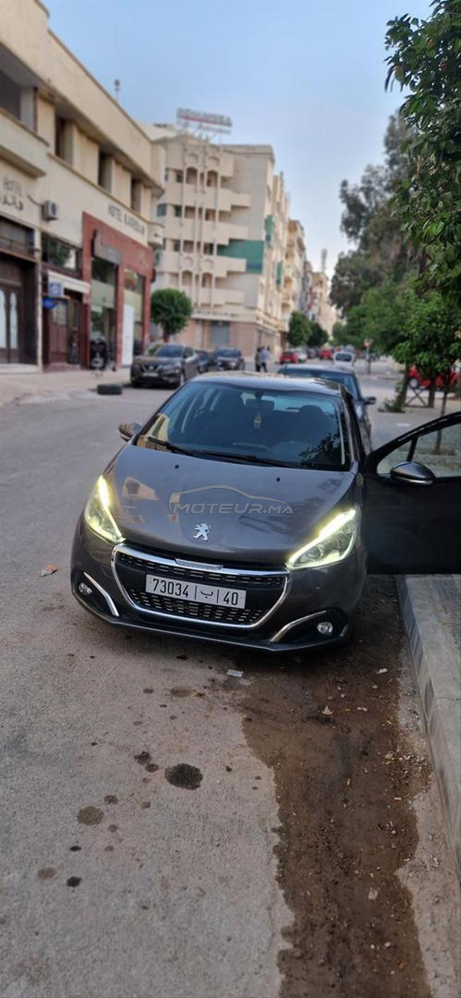 peugeot 208 modél 2019