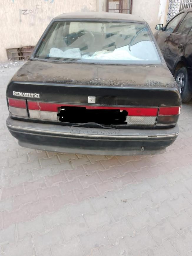 renault r21