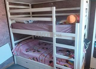 سرير من 3طوابق للبيع