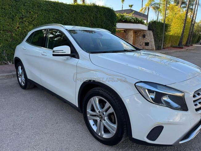 Mercedes-benz-Gla