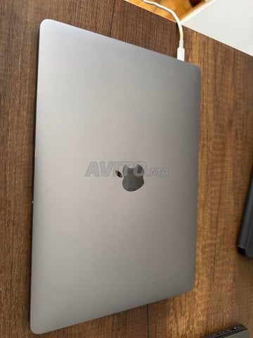 MacBook Pro 13” 2020 – i5, 16 Go RAM, 500 Go SSD