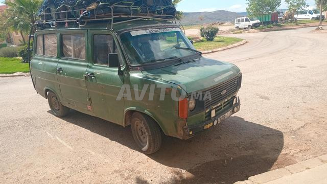 سيارة للبيع موديل 1980 ديوانى 1990 كلشي خالص