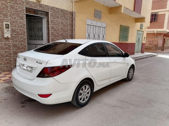 hyundai accent 2012 