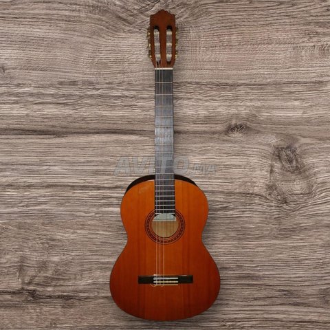 Guitare classique professionnelle Yamaha CG111S 