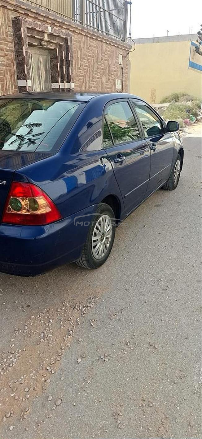 Toyota Corolla Essence Manuelle 2004 à Laâyoune