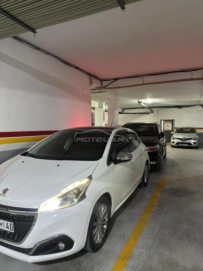 Peugeot 208 Diesel Manuelle 2019 à Tanger
