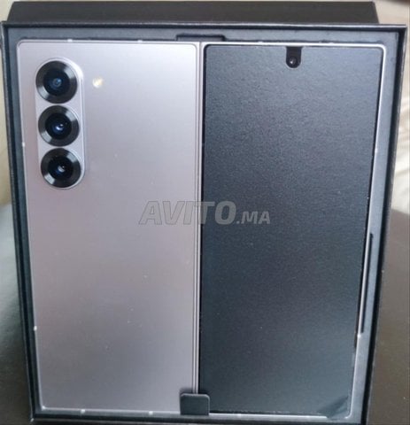 Samsung Galaxy Fold Z 6 - Silver 