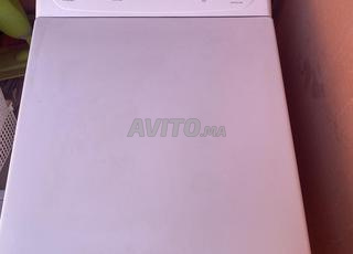 Machine a laver غسالة الملابس