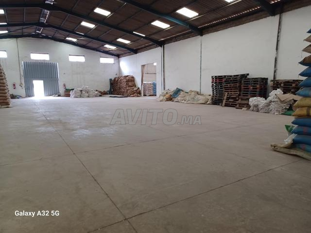 Hangar de 1200 m² à louer situé à la route mediona