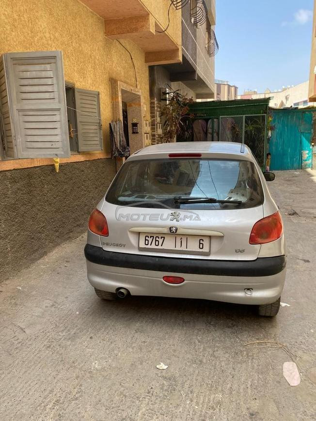 peugeot 206 en bonne état 