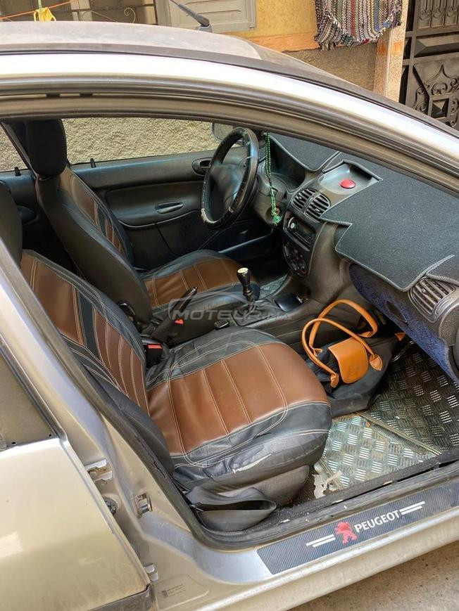 peugeot 206 en bonne état 