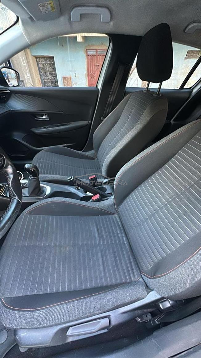 Peugeot 208 model 2021