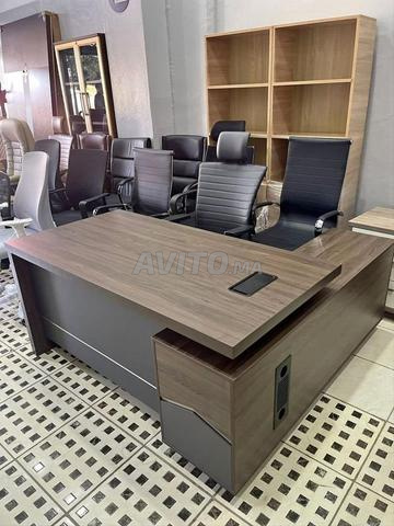 Bureau présidentiel en L – surface de travail