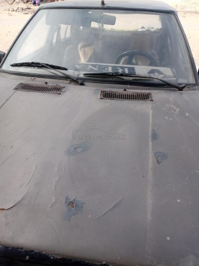 Renault R9 Essence Manuelle 1990 à Tarfaya