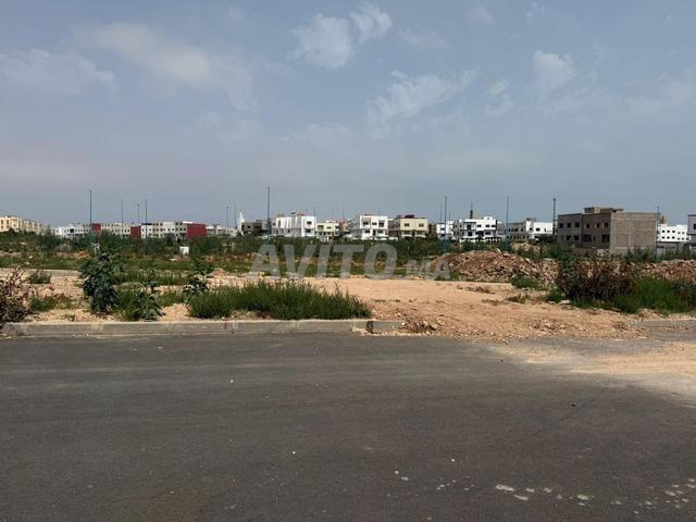 Terrain villa de metrage 200 m bien ensolleille 