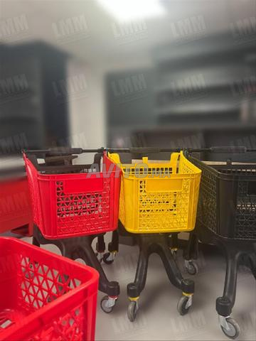 Accessoires super marché    wafae   a vendre