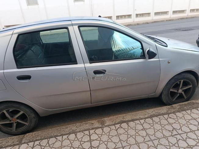 Fiat Punto Essence Manuelle 2010 à Temara