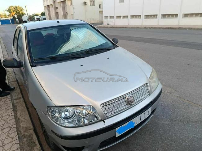 Fiat Punto Essence Manuelle 2010 à Temara