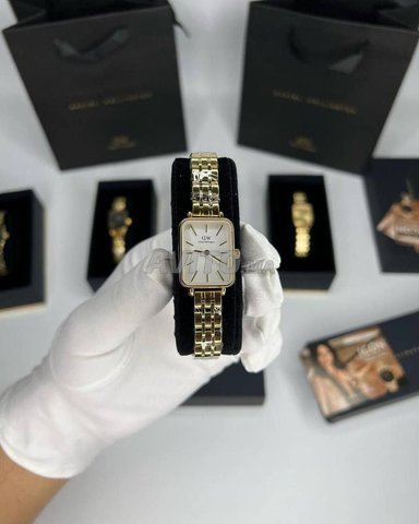 Montre DW ساعة رائعة