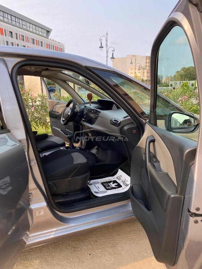 Citroen C4 en très bonne état 