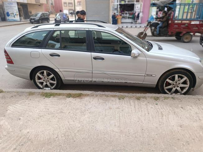 سياره للبيع مرسيدس بنز كلاص س 200فاميليا
