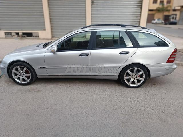 Voiture à vendre Mercedes-Benz Classe C 200 Familiale