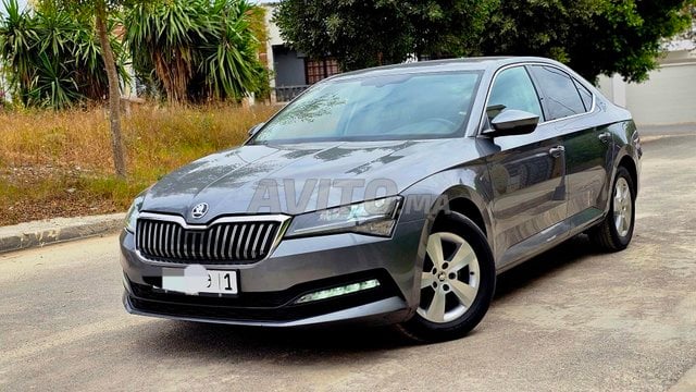 Skoda Superb Diesel Automatique 2022 à Casablanca