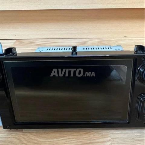 Poste clio 4 avec Car Play et android auto