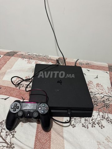 PS 4 slim fashi version 11 avec manette original