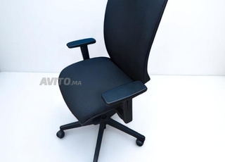 Chaise à roulettes Navaille tissu noir ergonomique