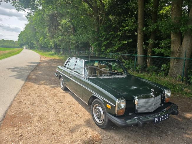 Mercedes-Benz 280 W114 Essence Automatique 1974